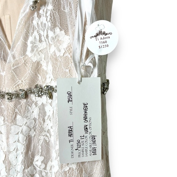 Ti Adora Champagne and Ivory Lace Bohemian Sweetheart A-Line Wedding Gown 12 - Picture 14 of 14